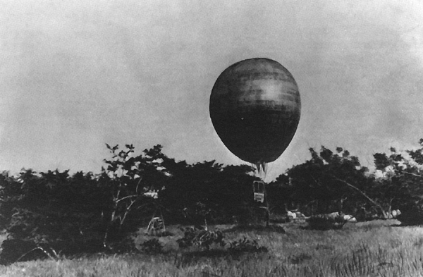 Photo:  Signal Corps balloon at San Juan ford