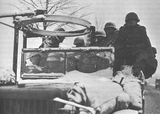 Photo:  5th Infantry Division troops moving toward the front